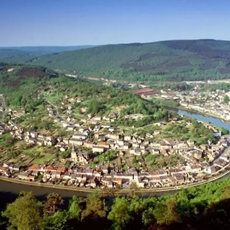 Climatise 2 Etoiles, Vue Sur Les Remparts, Centre De Rocroi, Parking Privatif Et Garage Velos * Rocroi
