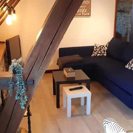 דירה Climatise 2 Etoiles, Vue Sur Les Remparts, Centre De Rocroi, Parking Privatif Et Garage Velos