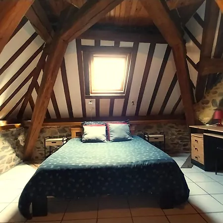 Climatise 2 Etoiles, Vue Sur Les Remparts, Centre De Rocroi, Parking Privatif Et Garage Velos Apartment Rocroi