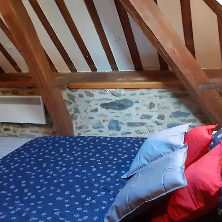 דירה Climatise 2 Etoiles, Vue Sur Les Remparts, Centre De Rocroi, Parking Privatif Et Garage Velos
